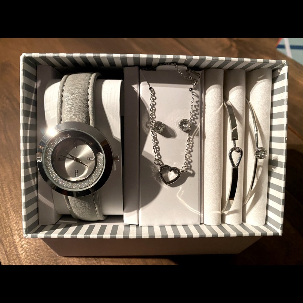 Jewelry set